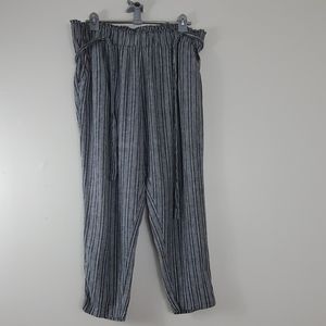 Falls Creek Gray&White Capri's Size 1x